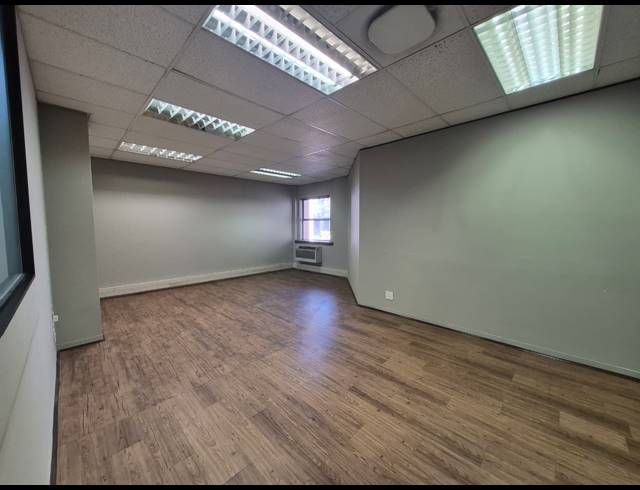 975M² OFFICE TO LET IN SANDTON CENTRAL